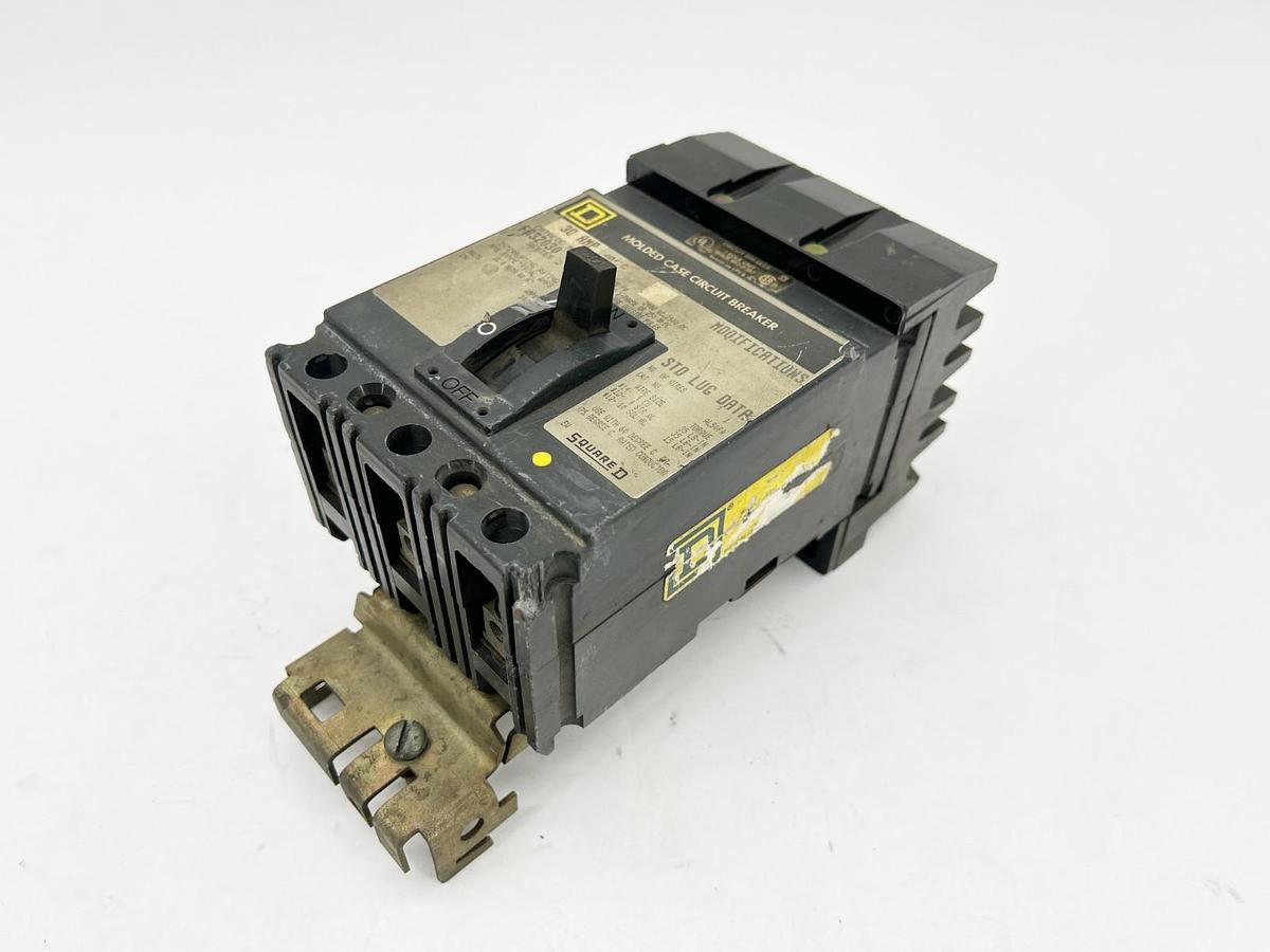 Used Square D FA32030 Circuit Breaker 30A 3P 250V 50/60Hz - Damaged See Photo