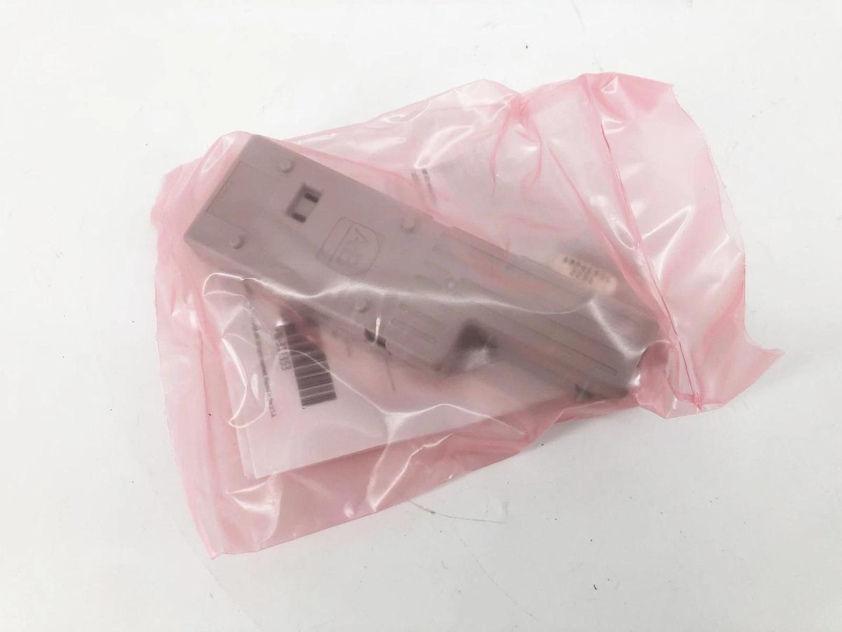 New Allen Bradley 2198-K57CK-D15M Ser. A Kinetix 5700 Feedback Connector Kit