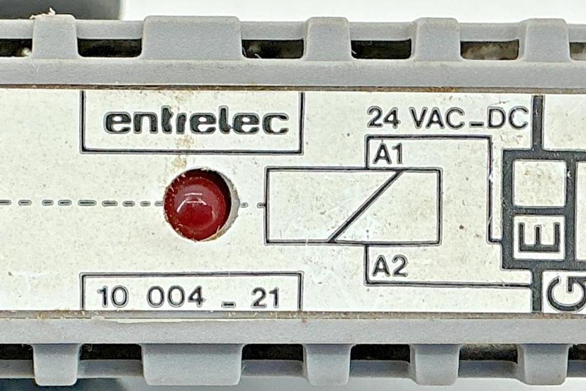 New ABB Entrelec 10-004-21 Relay Module Red LED 10A 25VAC/VDC 10004-21 - No Box