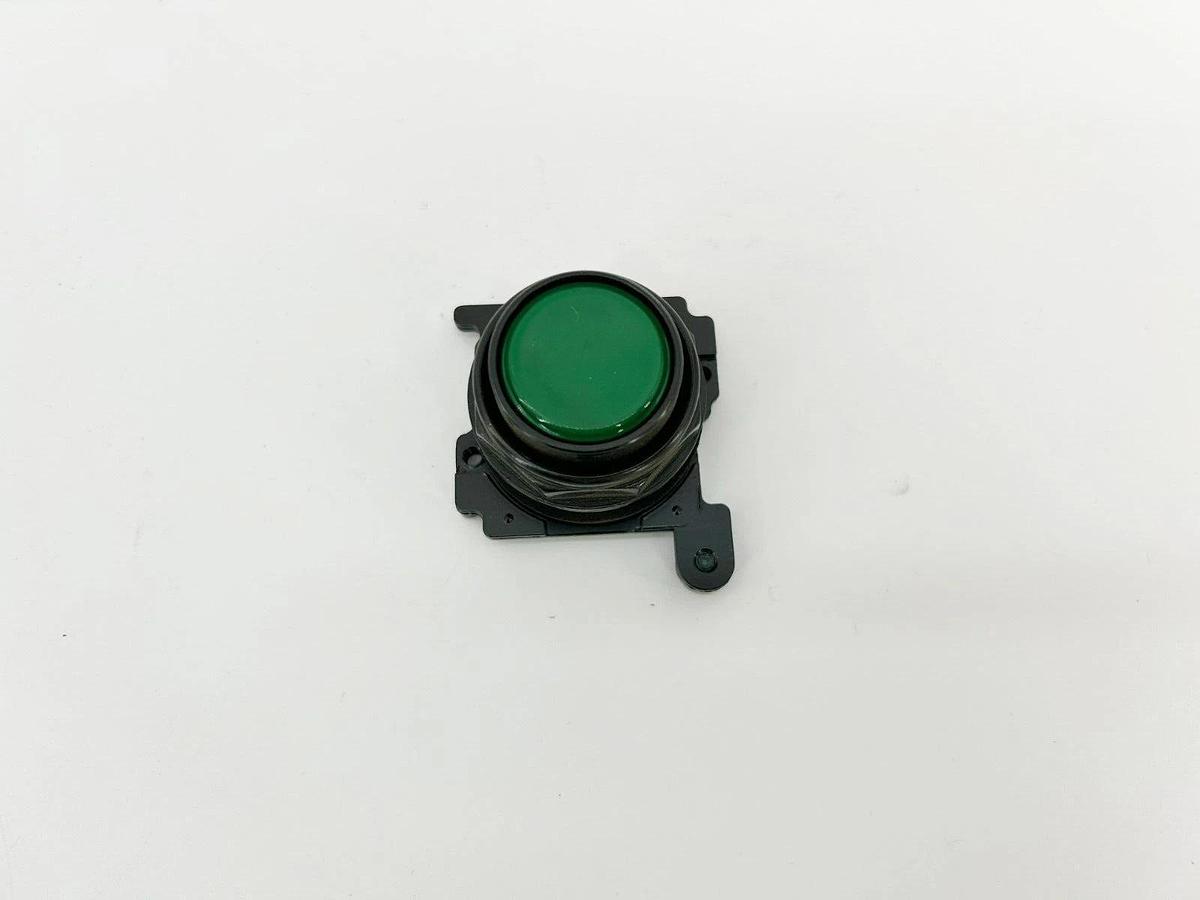 New Eaton Cutler Hammer E34PB3 Corrosion Resistant Green Push Button
