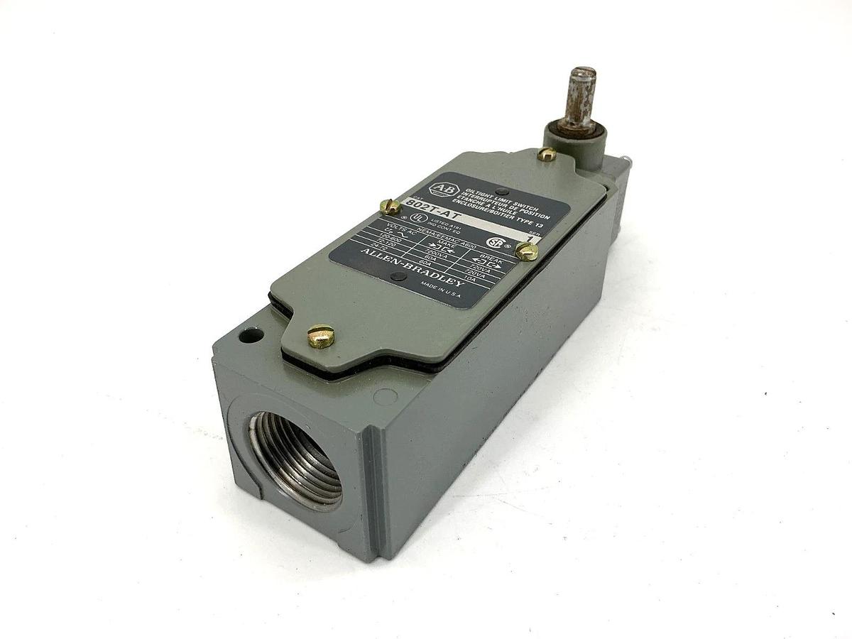 New Allen Bradley 802T-AT Ser 1 Oiltight Limit Switch Lever Type 10A 600V No Box