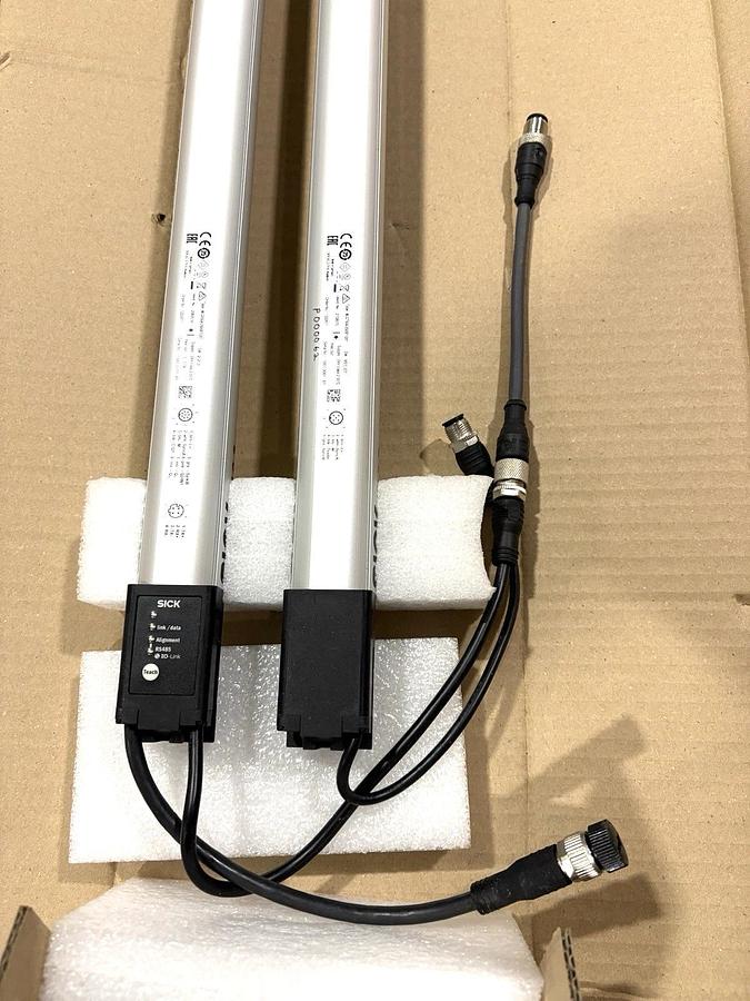 New Sick MLG50A-2500B10801 MLG-2 Automation Light Grid Sender/Receiver 1222671
