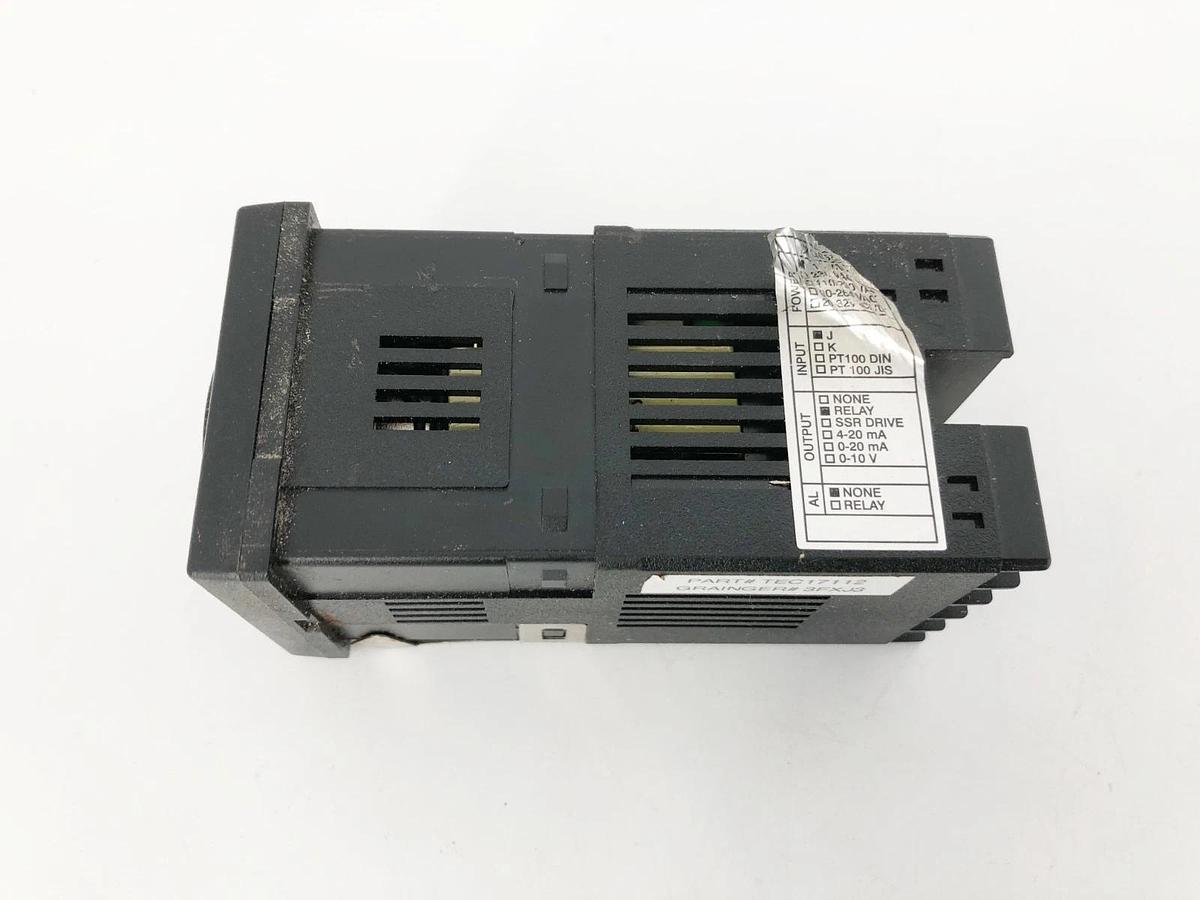 Used Tempco TEC-901 Temperature Controller TEC17112 110VAC 3FXJ3