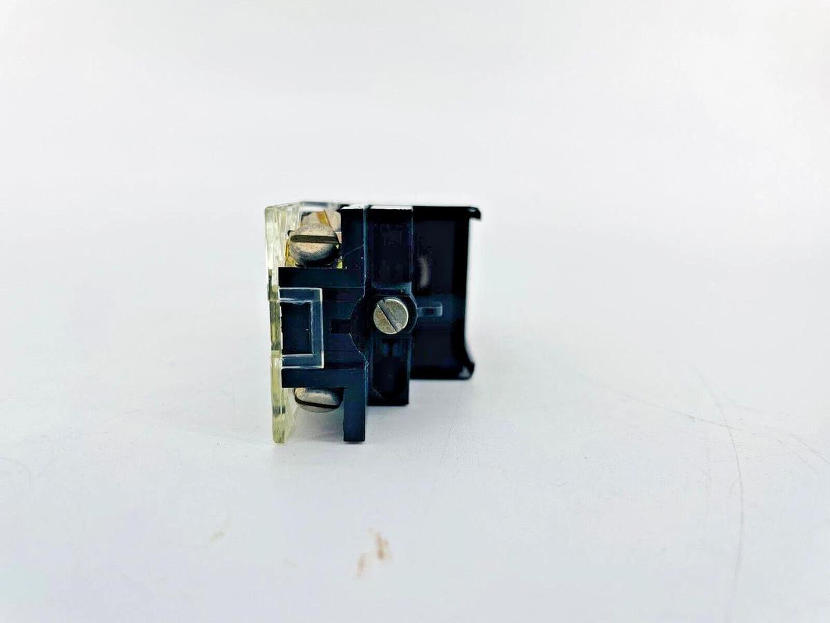 New Allen Bradley 800MR-A1AK Push Button Flush Head 1NO 1NC Green