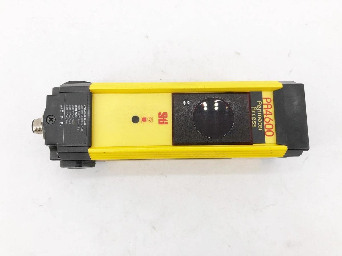New STI PA4600 Light Curtain Transmitter 70171-1018 / PA46-1-000-Q2-X - No Box