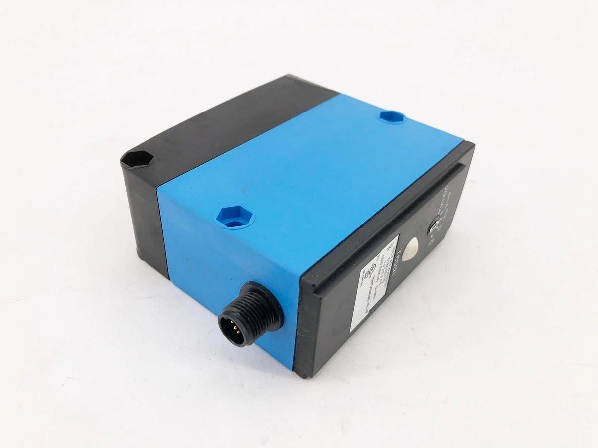 New Sick DT60-N211B Distance Measuring Device 1025846