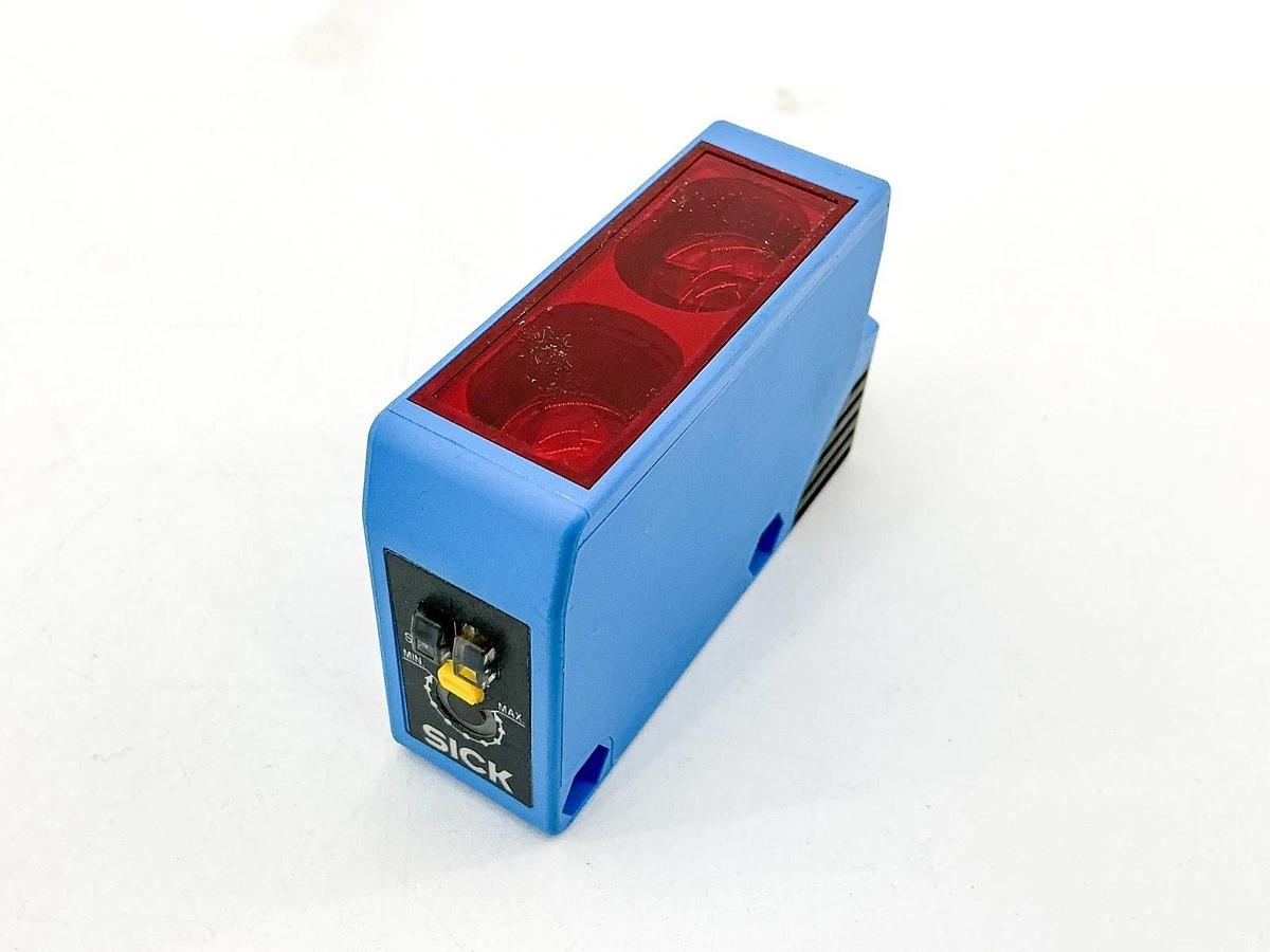New Sick WTB250-2P2451 Photoelectric Sensor 10-30VDC 6044692