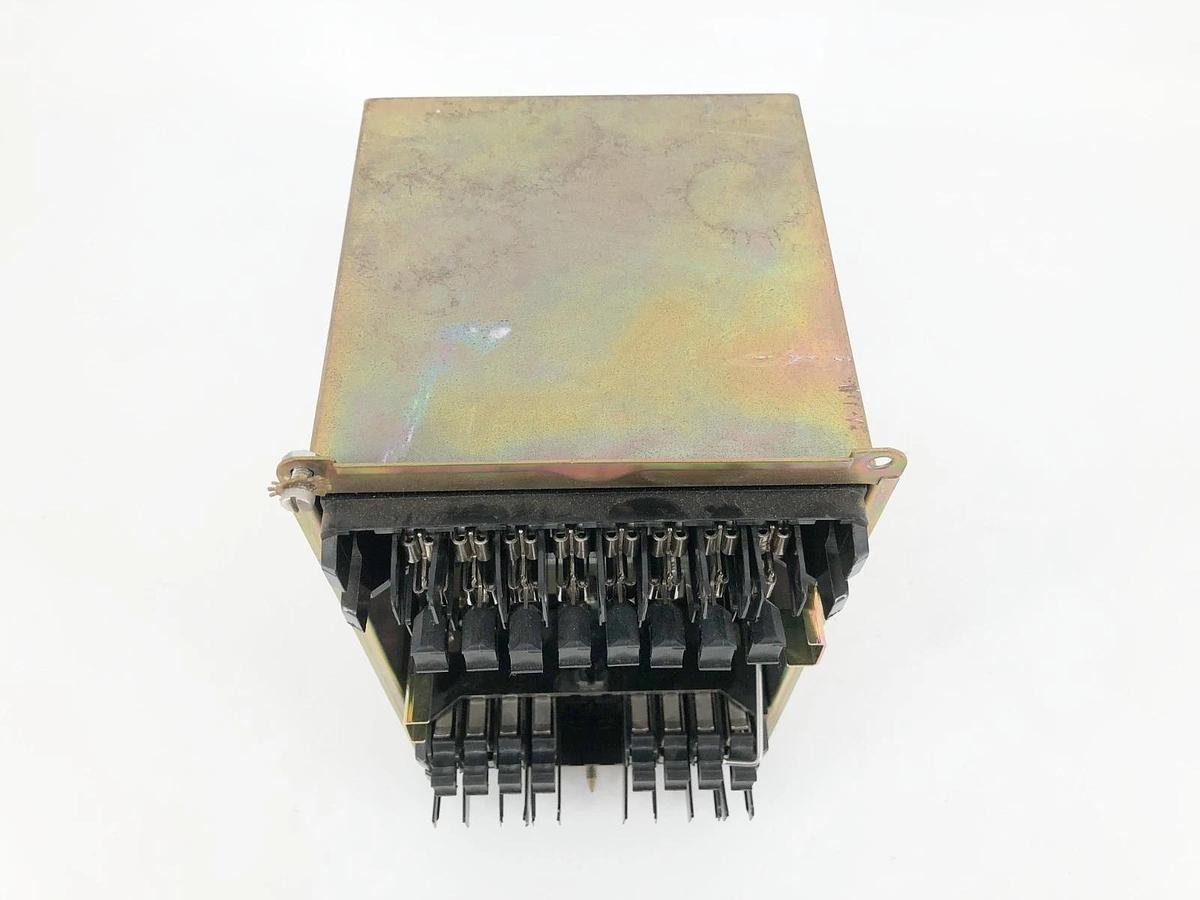 Used Westinghouse 289B364A11 Type MG-6 Auxiliary Relay Style 125VDC