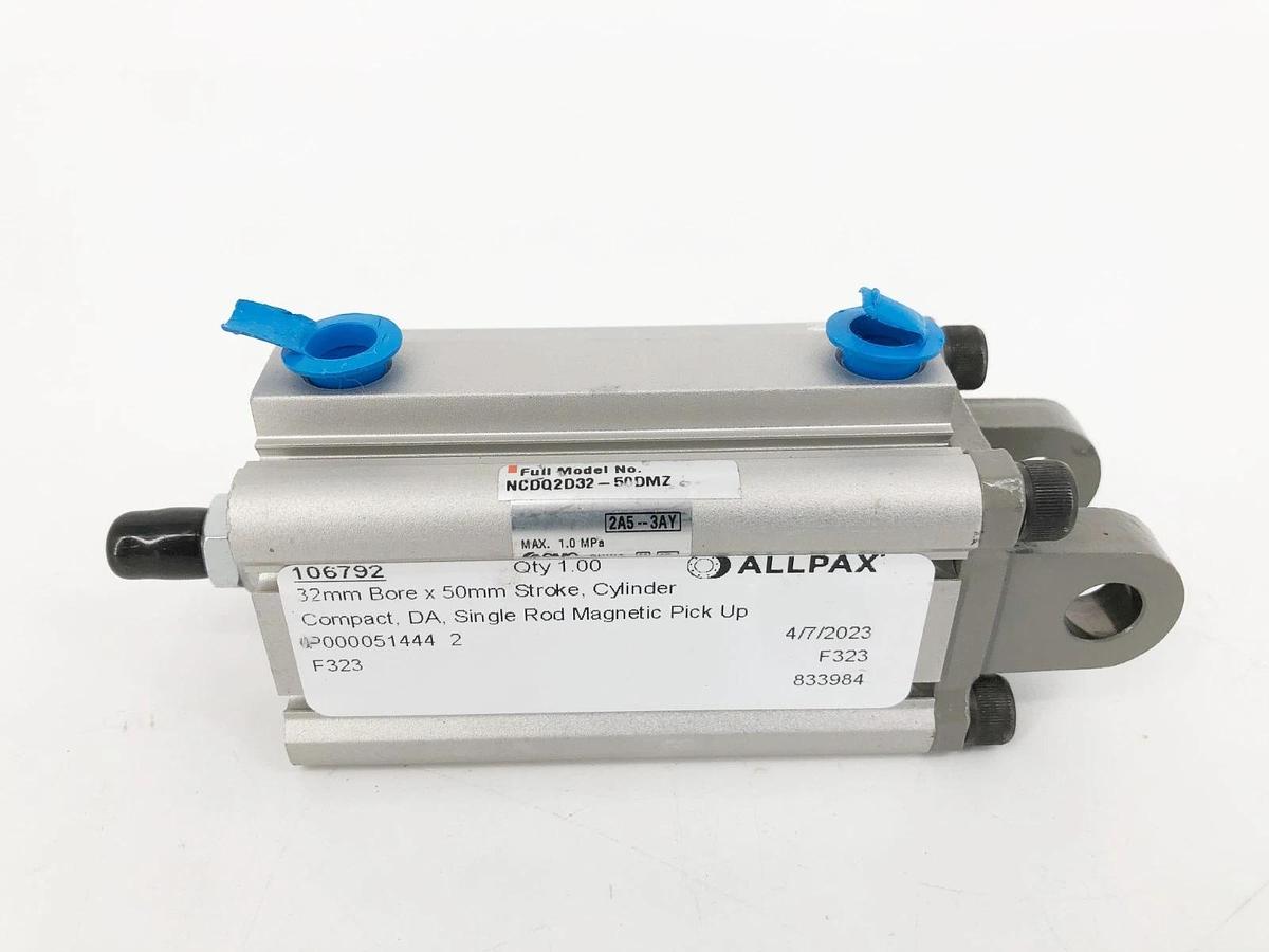 New SMC NCDQ2D32-50DMZ Compact Cylinder 32mm Bore 50mm Stroke 1.0MPa - No Box