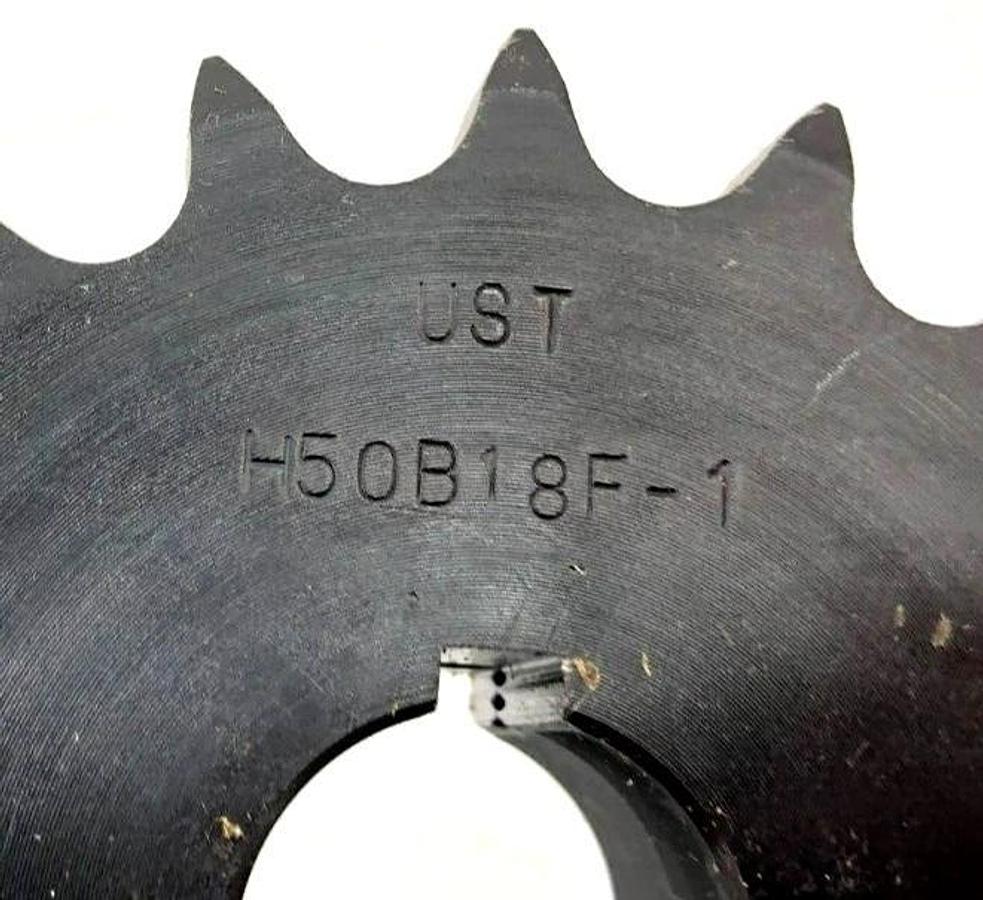 New Tsubaki 50B18F-1 HT Single Strand Sprocket 18 Teeth 3.92 OD 6L949