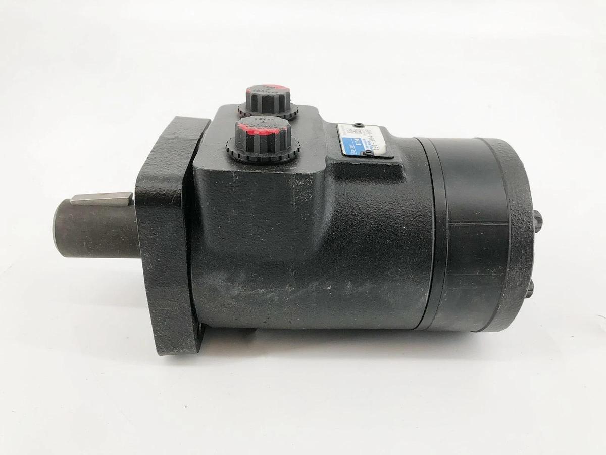 New Eaton Char-Lynn 101-1004-009 Hydraulic Motor 1/2" NPT 353RPM 1650PSI