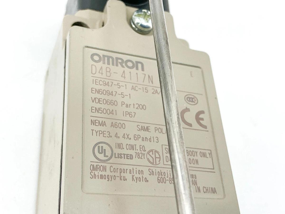 New Omron D4B-4117N Limit Switch 400V 2A 5187 - No Box