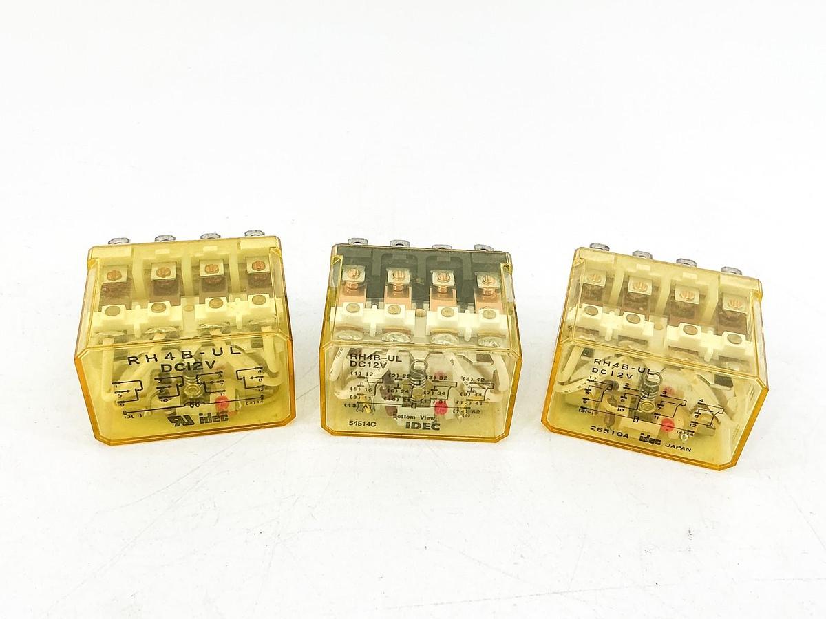 New Lot of 3 IDEC RH4B-UL Relay 24VDC 10A -No Box