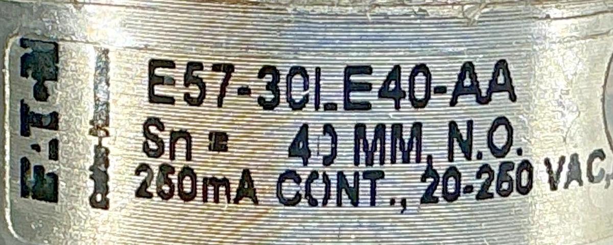 New Eaton Cutler-Hammer E57-30LE40-AA Ser E1 Prox Sensor Sn=40mm 250V - No Box