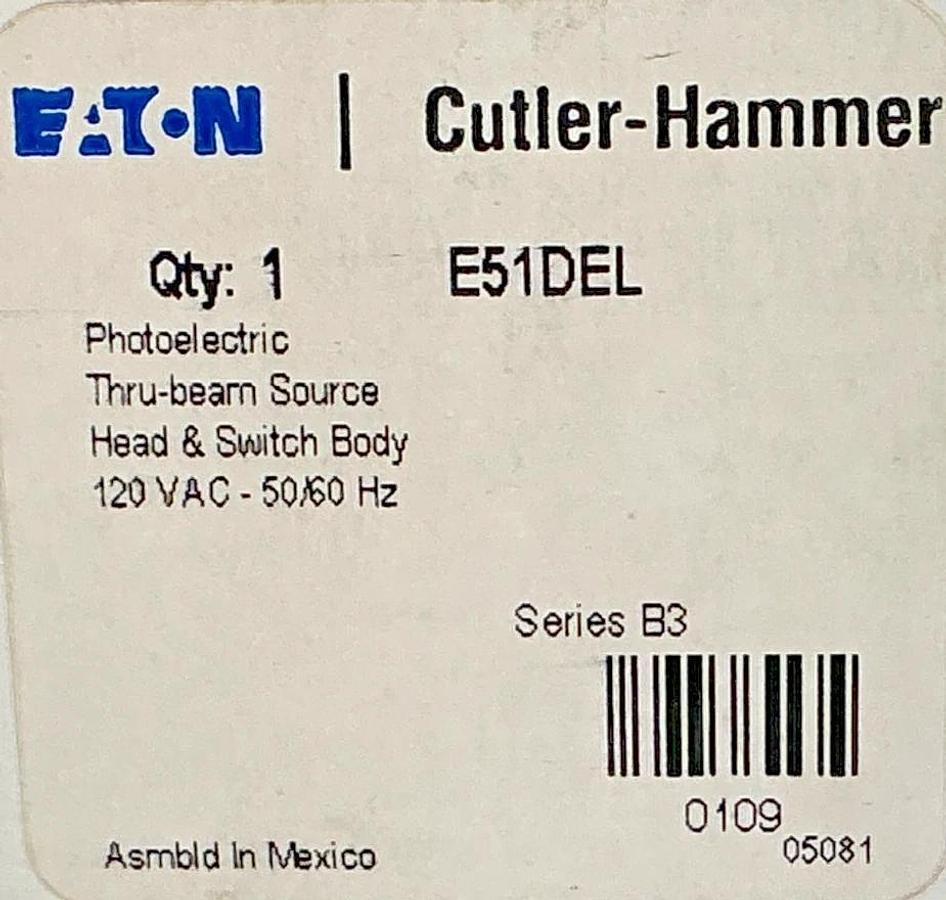 New Eaton Cutler-Hammer E51DEL Photoelectric Thru-beam Source Head & Body 120VAC