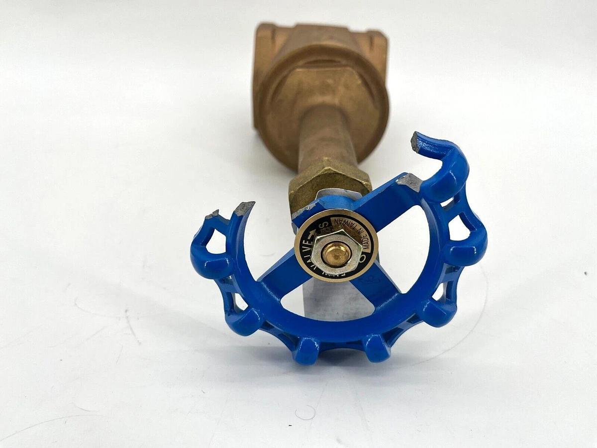New FNW FNW1221L Bronze Gate Valve 2-1/2" NPT - Broken Handle Sold AS-IS