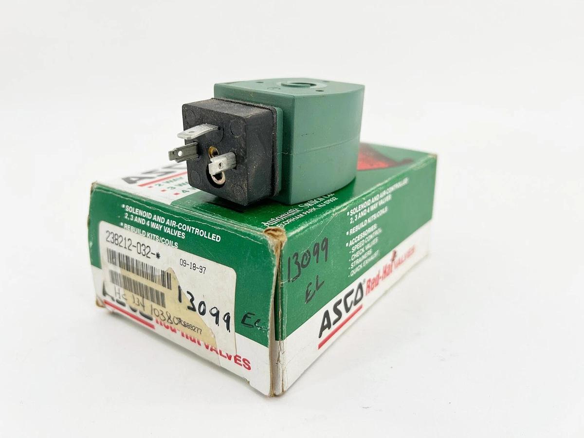 New Asco 238212-032 Solenoid Valve Coil Spade Terminals 120V 60Hz 8.1W 3 Pin