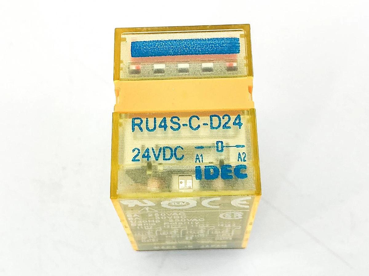 New Lot of 3 IDEC RU4S-C-D24 Relay 24VDC 1/10HP 6A - No Box