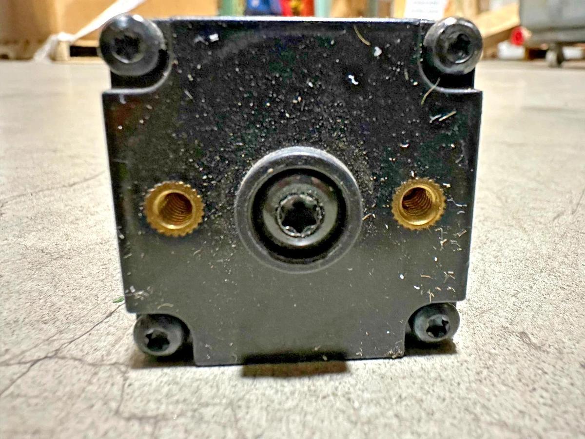 New Banner Engineering BMEL3616A Mini-Array 38545 Emitter Sensor 35.6" - No Box