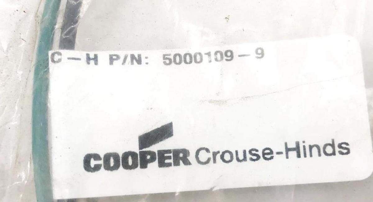 Lot of 2 New Cooper Crouse-Hinds 5000109-9 Cordsets 3-Pole