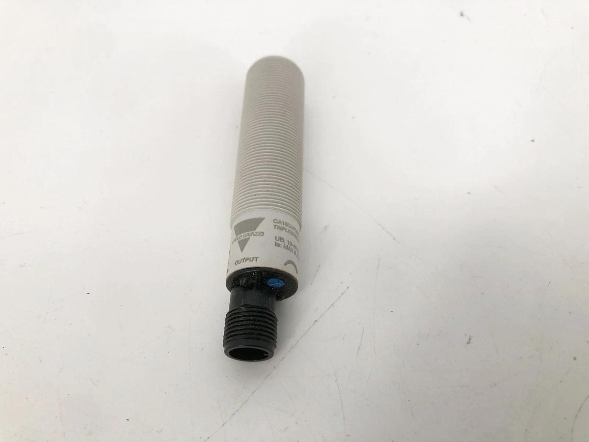 New Carlo Gavazzi CA18CAF08PAM1 Capacitive Proximity Sensor 10-40VDC
