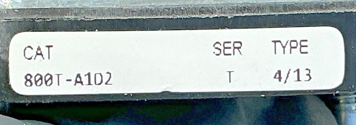 New Allen Bradley 800T-A1D2 Ser T Momentary Push Button 30mm Flush Head Green