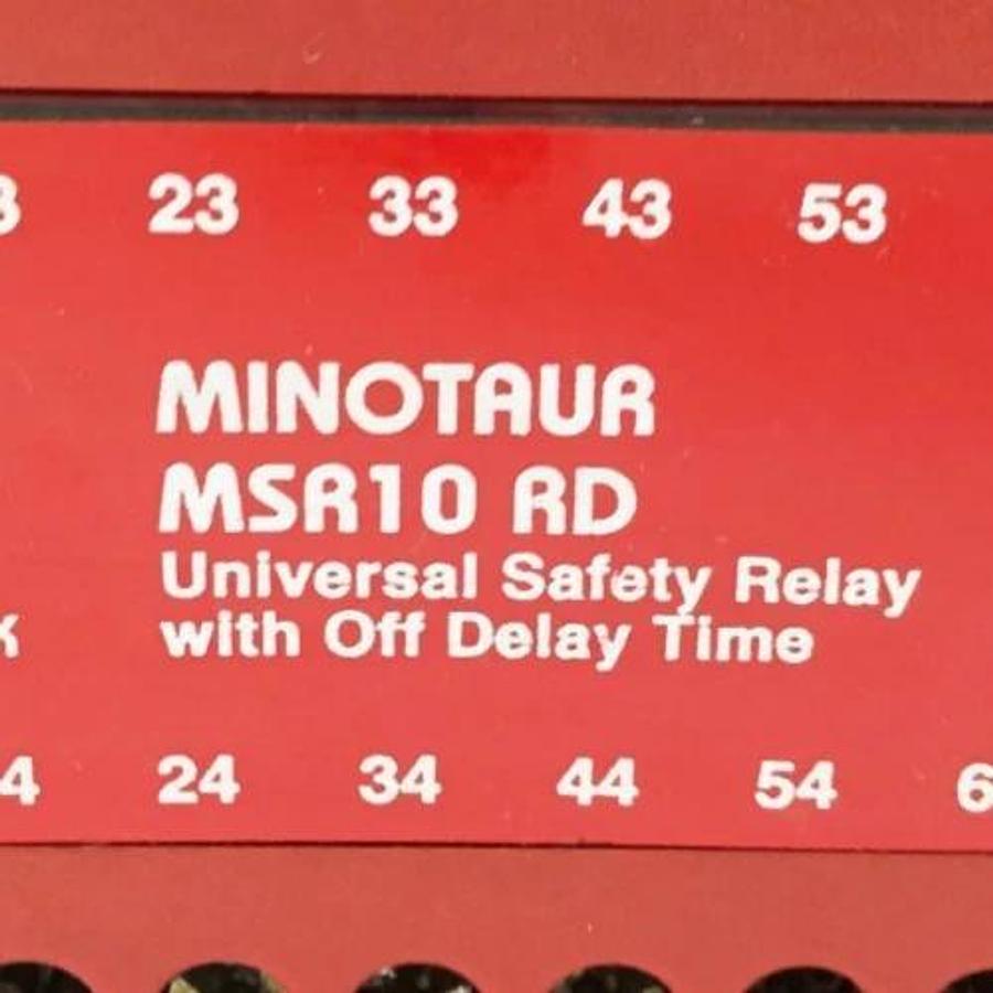 Used Allen Bradley 23029 Guardmaster Minotaur Safety Relay 24/110/240V MSR10 RD