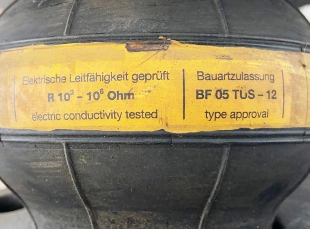 New Garlock Garflex 98100-0220 Expansion Joint 2" Style 8100 - No Box