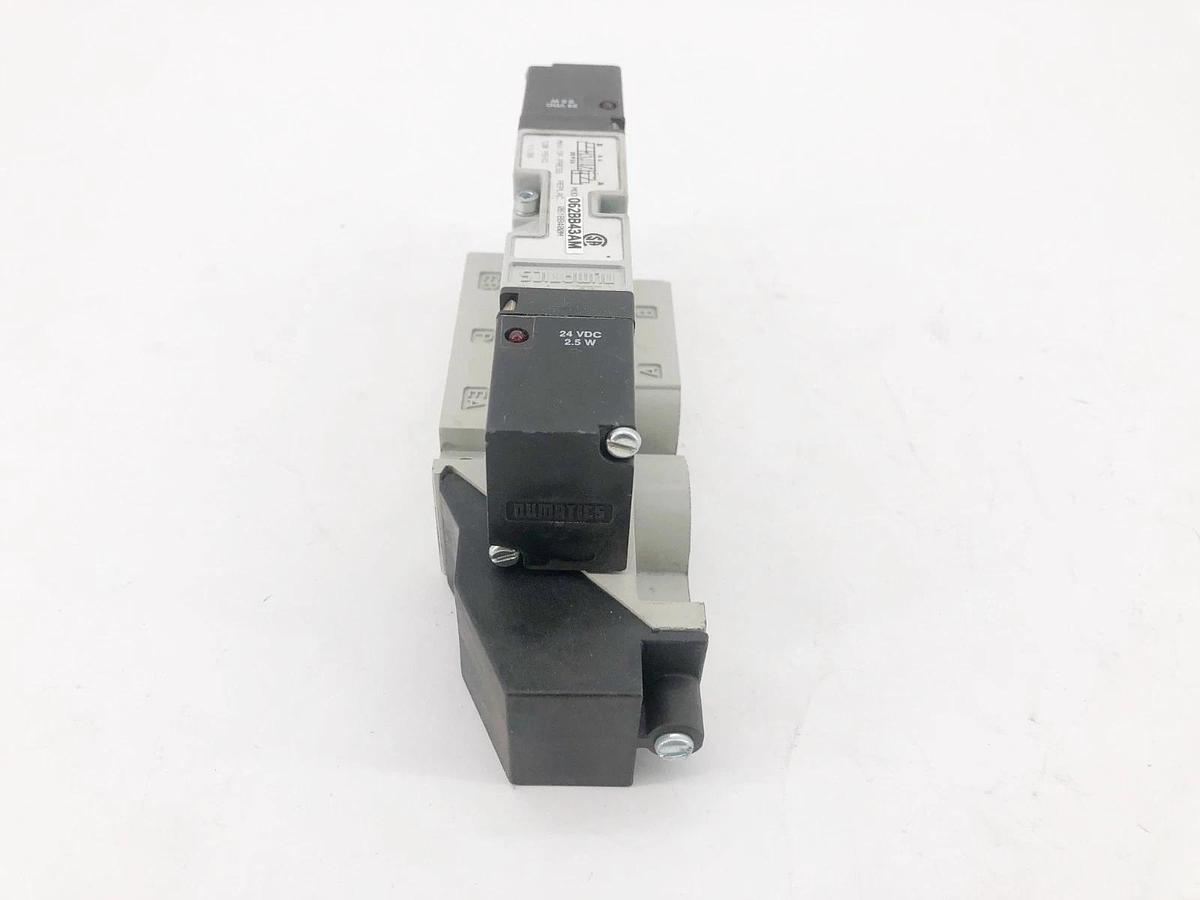 New Numatics 062BB43AM Solenoid Valve 120psig 24VDC 2.5W 061BB400M - No Box