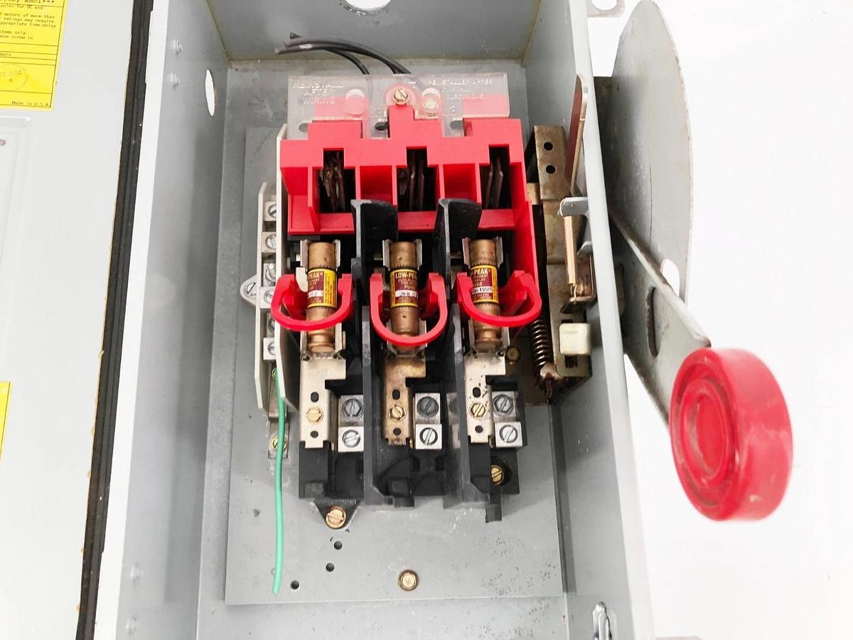 Used Cutler-Hammer DH221NDK Safety Switch Disconnect 30A 250VAC/DC