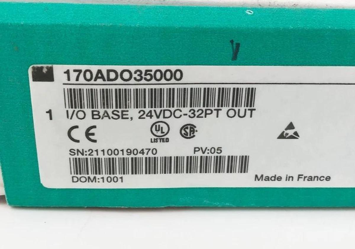 New Schneider Electric 170ADO35000 I/O Base 24VDC 32 Pt. Out TSX Momentum