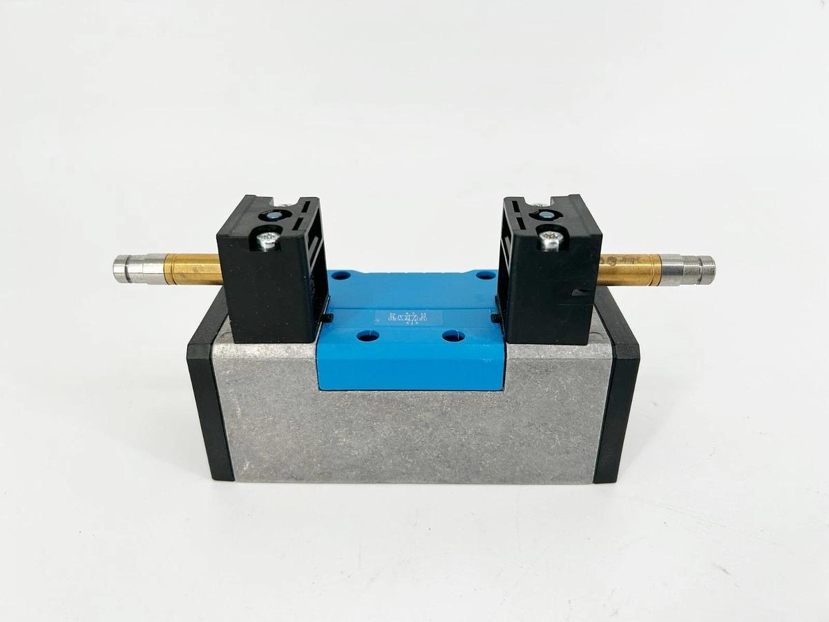 New Festo JMN1H-5/2-D-2-C Solenoid Valve 24VDC 245psi 159702