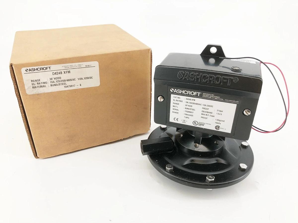 New Ashcroft D424B XFM Pressure Switch 30" H20D 15A 125/250/480VAC 1/2A 125VDC