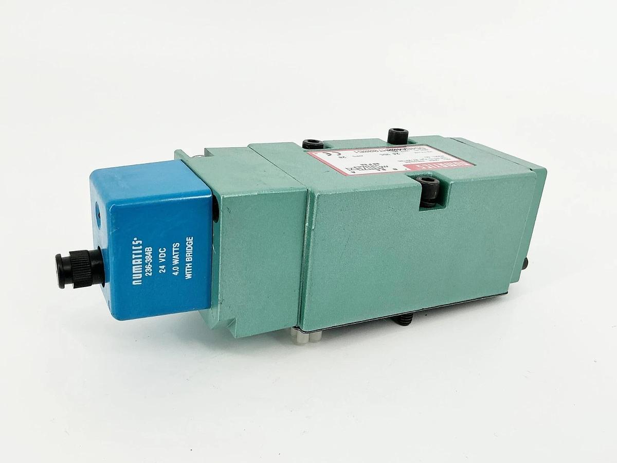 New Numatics 554BA400MT00061 Solenoid Valve 24VDC .20A 150PSIG