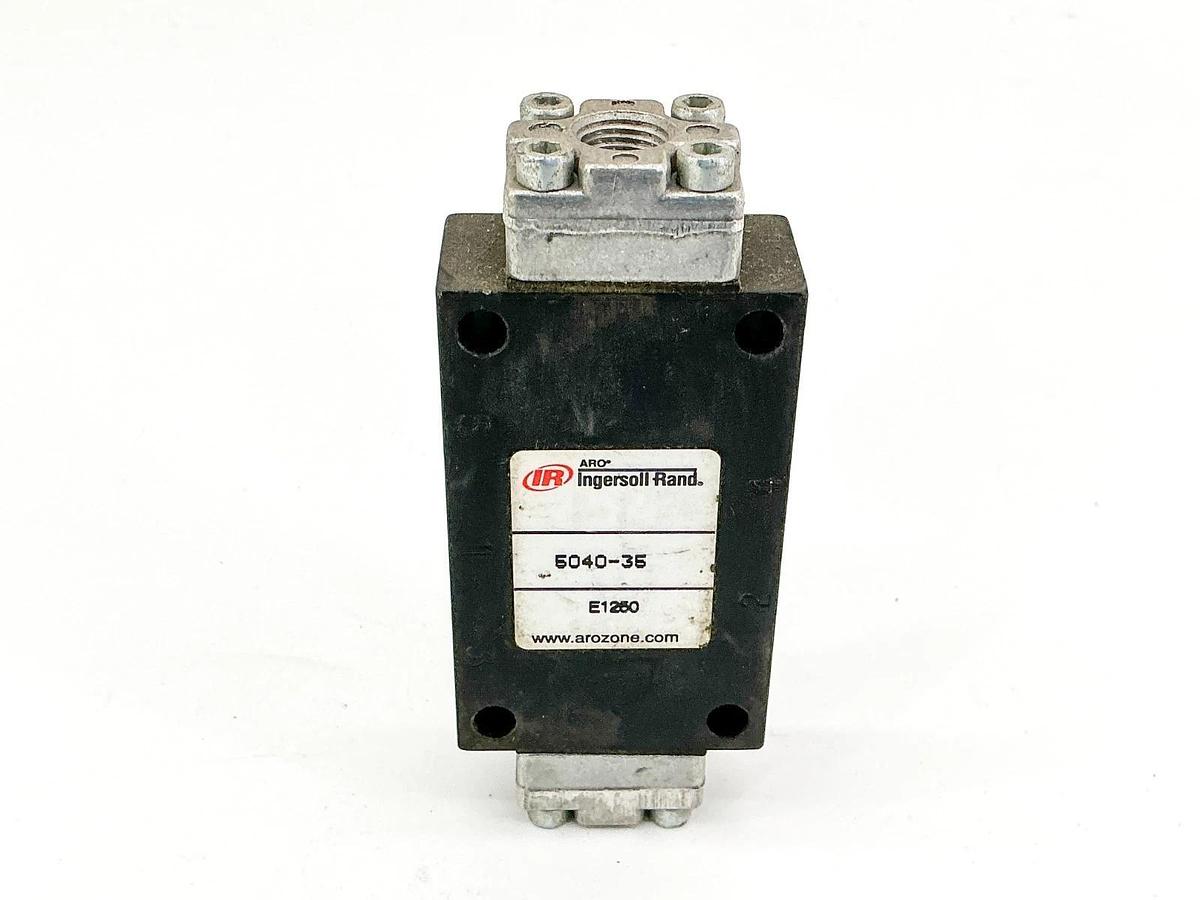 New Ingersoll Rand ARO 5040-35 Pneumatic Valve 2 Position 1/8" - No Box