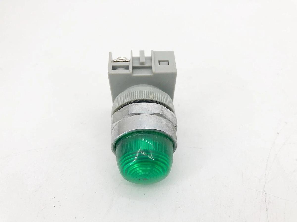 Used Lot of 2 Idec APW299D-G-24V Green Pilot Lights 24V