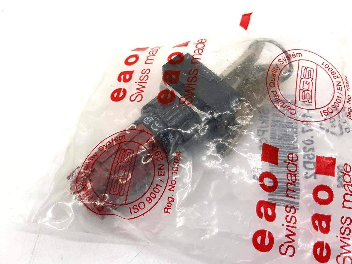 New EAO 51-197.025D2 Ser 51 Keylock Switch 2POS 3NC+3NO 5A 250VAC