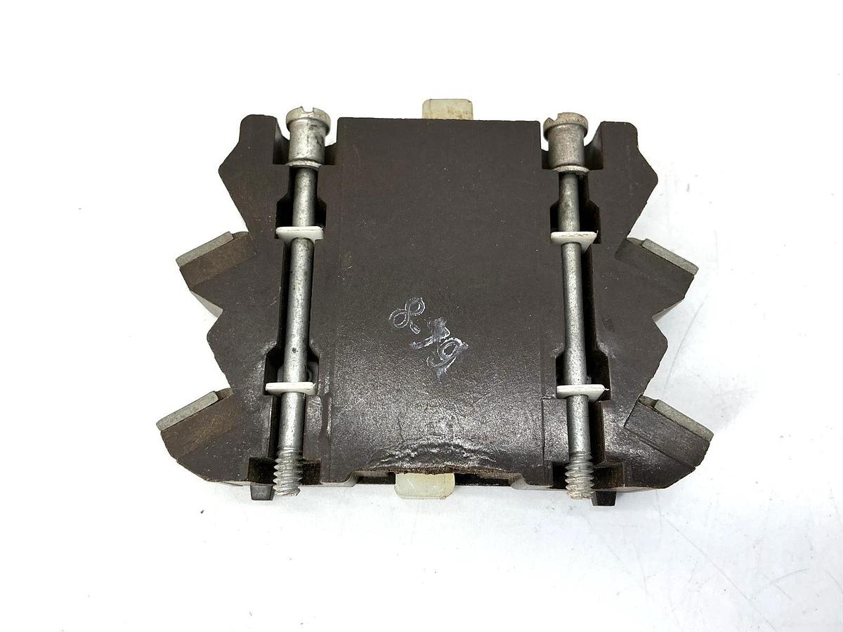 Used Lot of 3 Cutler-Hammer C320KA3 Ser A2 Base Auxiliary Contact 1NO/1NC 600VAC