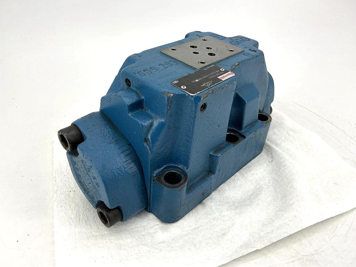 Used Rexroth R978876820 4WEH22D74/6EW110N9ETDA Directional Control Valve 4-Way