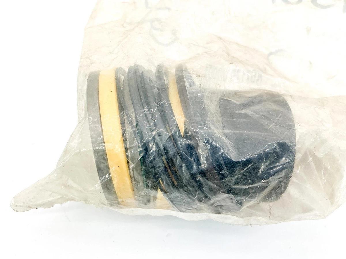 New NACCO 1058 Fork Lift Steer Cylinder Seal Kit