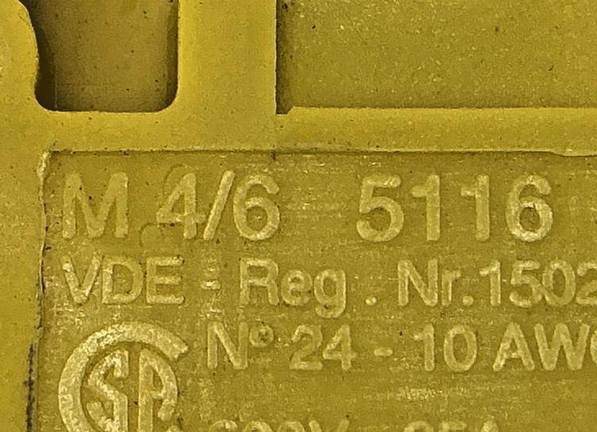 Used Lot of 32 ABB Entrelec M4/6-5116-YELLOW Terminal Block 10AWG 25A 600V M4/6 5116