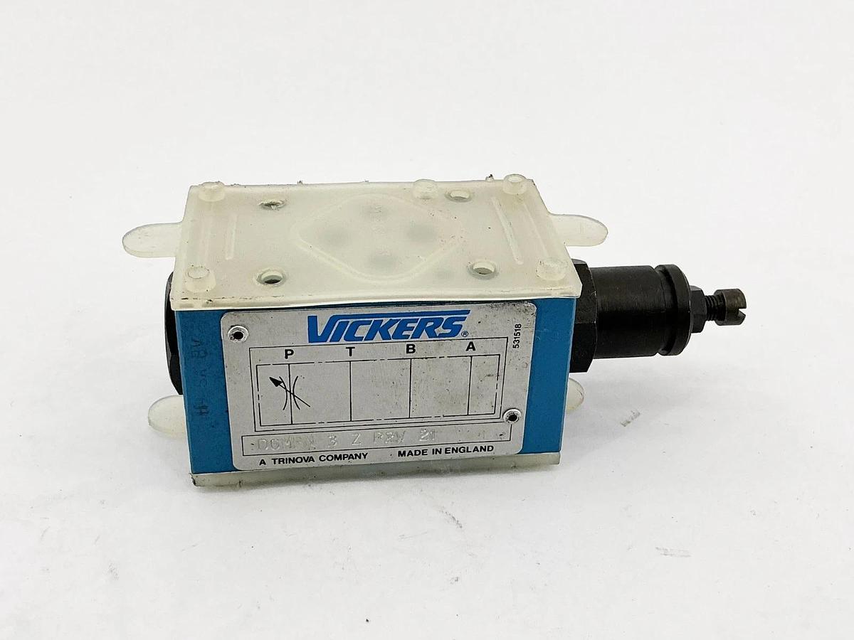 New Vickers DGMFN-3-Z-P2W-21 Flow Control Valve - No Box
