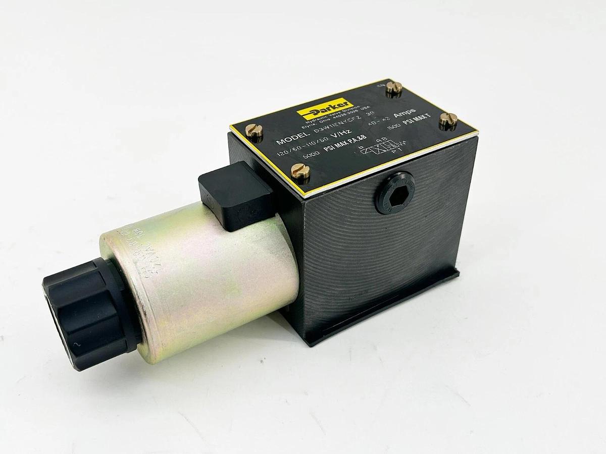 New Parker D3W11ENYCFZ-30 Solenoid Valve 5000PSI 42A 110/120V 50/60Hz