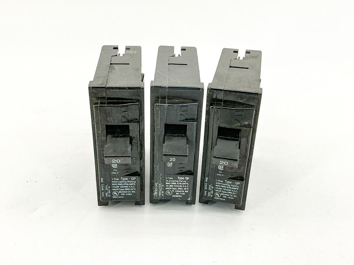 New Lot of 3 ITE QP120 Circuit Breaker 20A 240V 1P Type QP - No Box