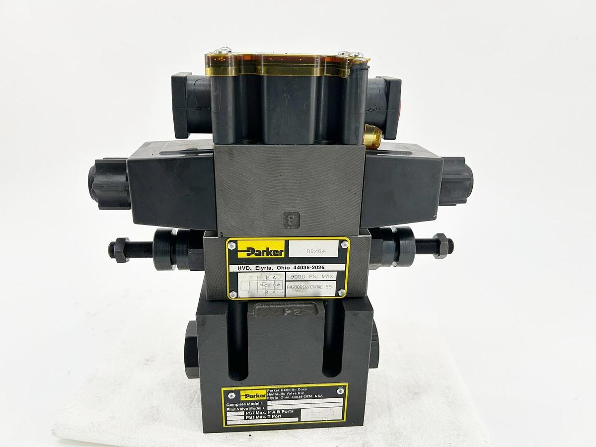 New Parker D31VW020D4NYC3G 82 Hydraulic Valve 5000PSI 0.58A 120V - No Box