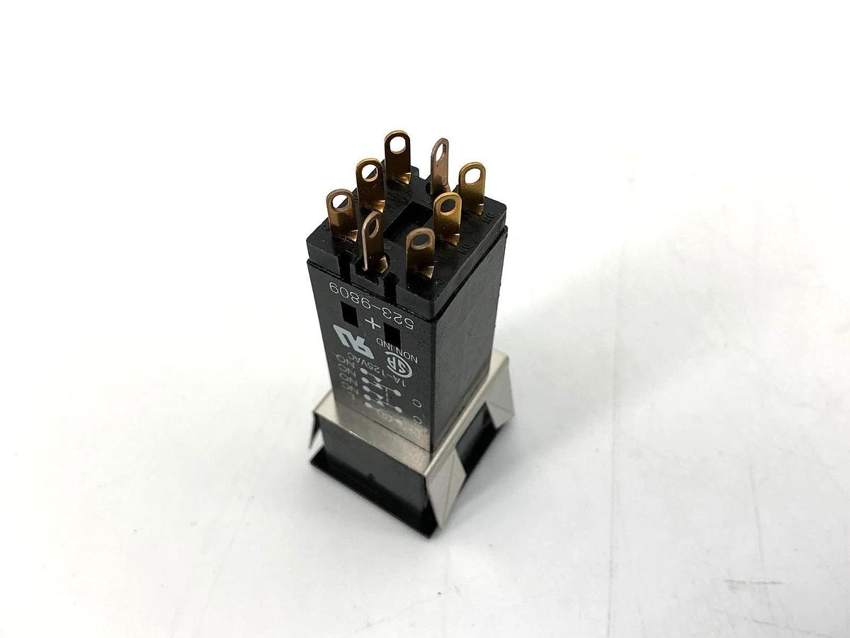 New Dialight 554-2231-311 Panel Mount Pushbutton Switch 8-Pin 1A 125VAC No Box