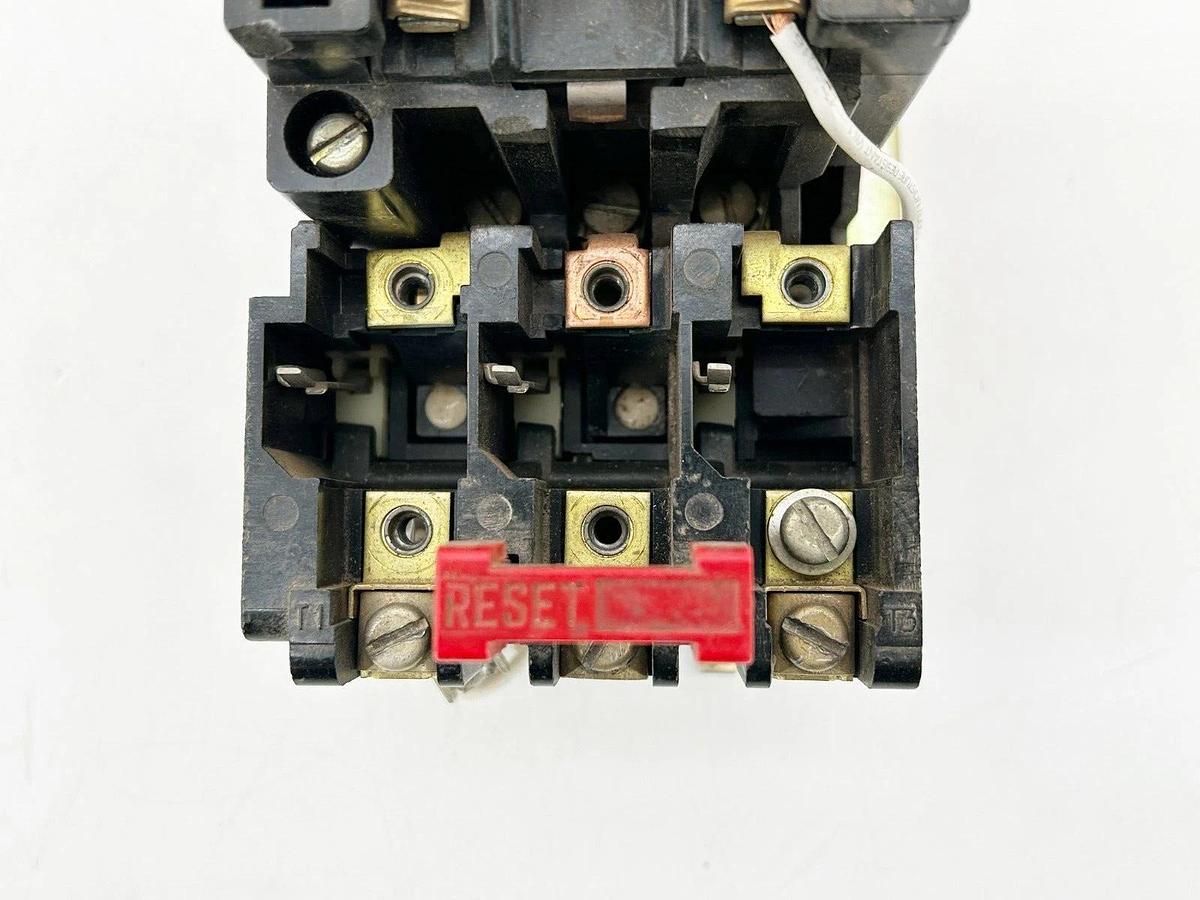 Used Square D 8736SC08V02S Reversing Starter 120V 10HP NEMA Size 1