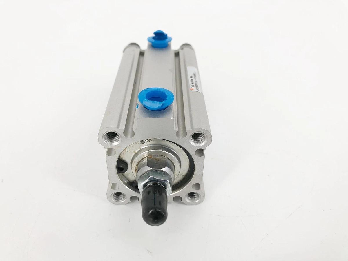 New SMC NCDQ2D32-50DMZ Compact Cylinder 32mm Bore 50mm Stroke 1.0MPa - No Box