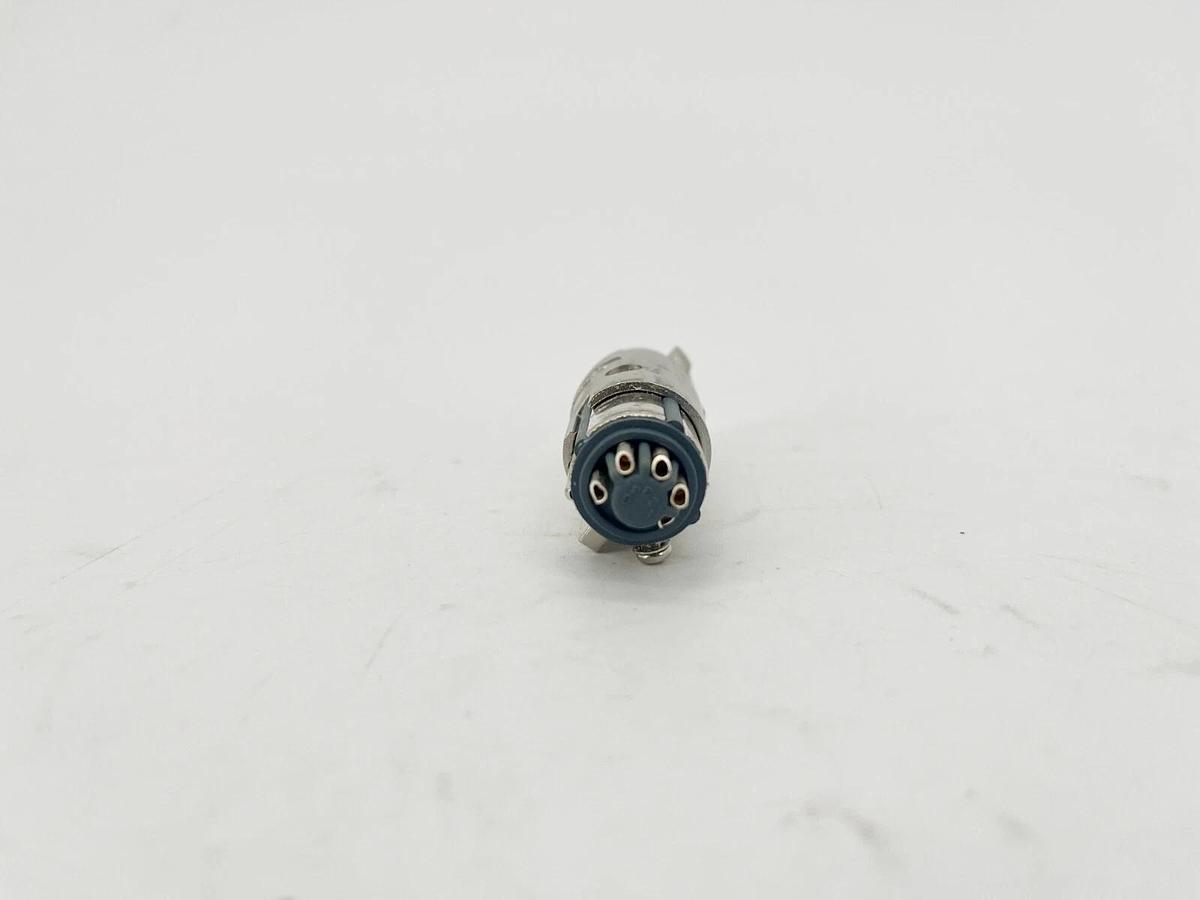 Lot of 2 New ITT Cannon XLR-5-11C 5-way Female XLR Plugs