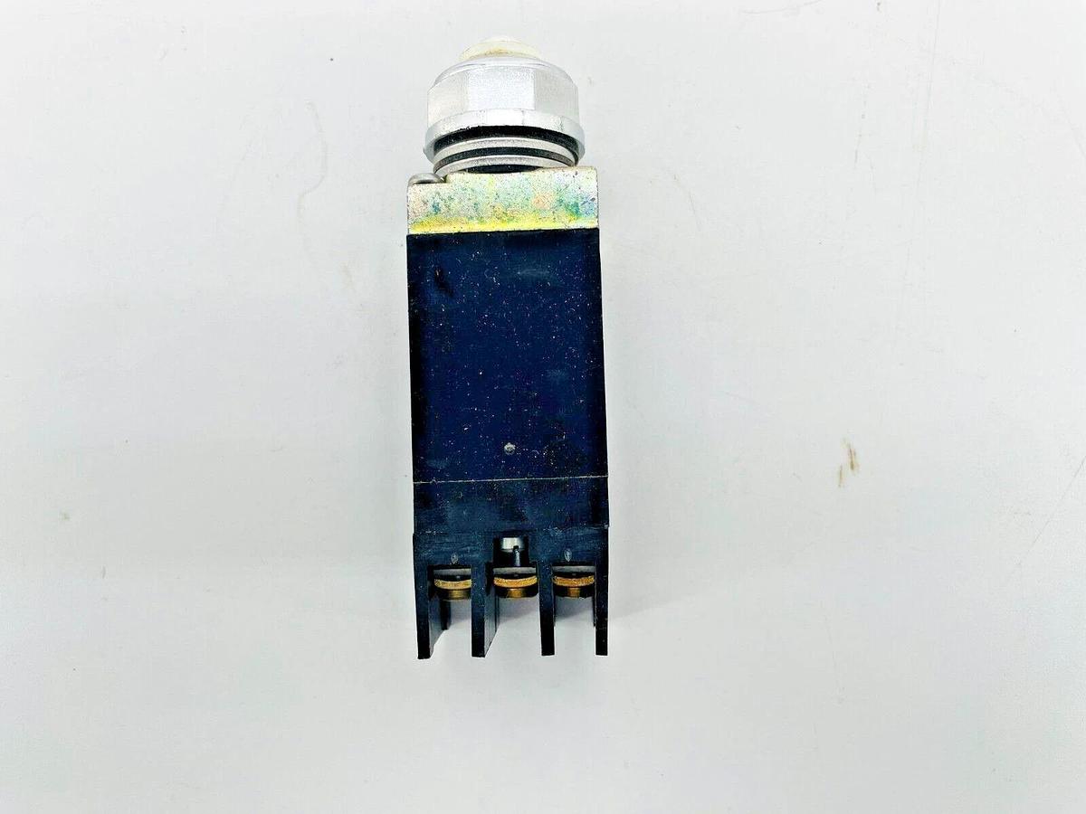 New Cutler Hammer E29TA1 Pretest Light 120V Series A1